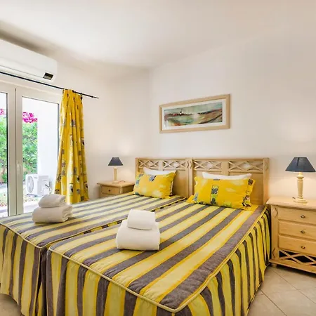 Family Holidays @ Balaia 143 Apartment